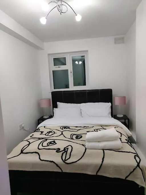 Home Away Barking Barking  0*, Barking (Greater London)